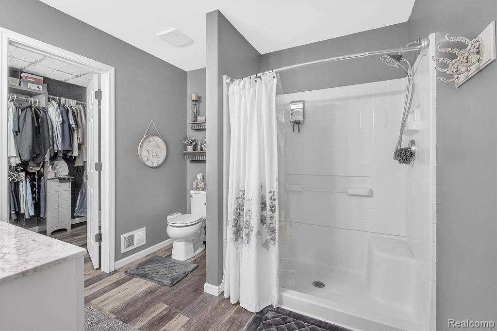 3756 AMBER OAKS Drive, Howell, MI 48855 — Photo 18