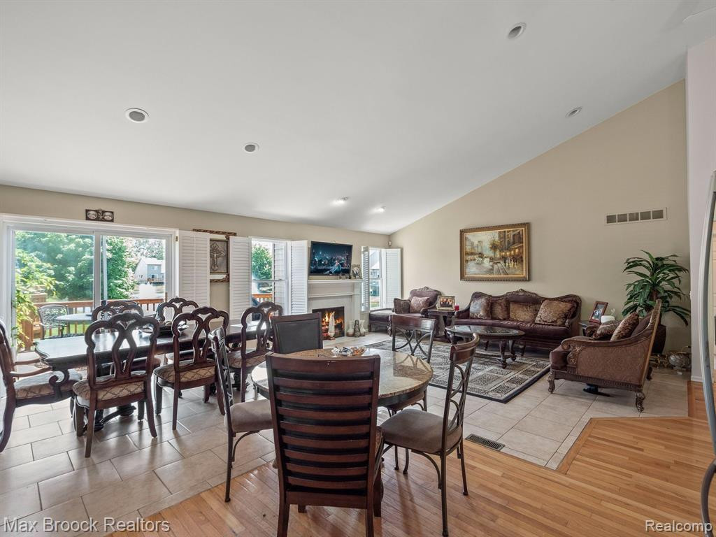 311 WINSLOW Circle, Commerce Twp, MI 48390 — Photo 10