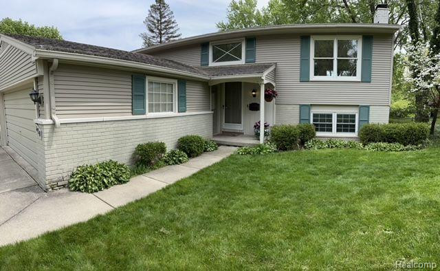 428 WELCH Road N, Northville, MI 48167 — Photo 6