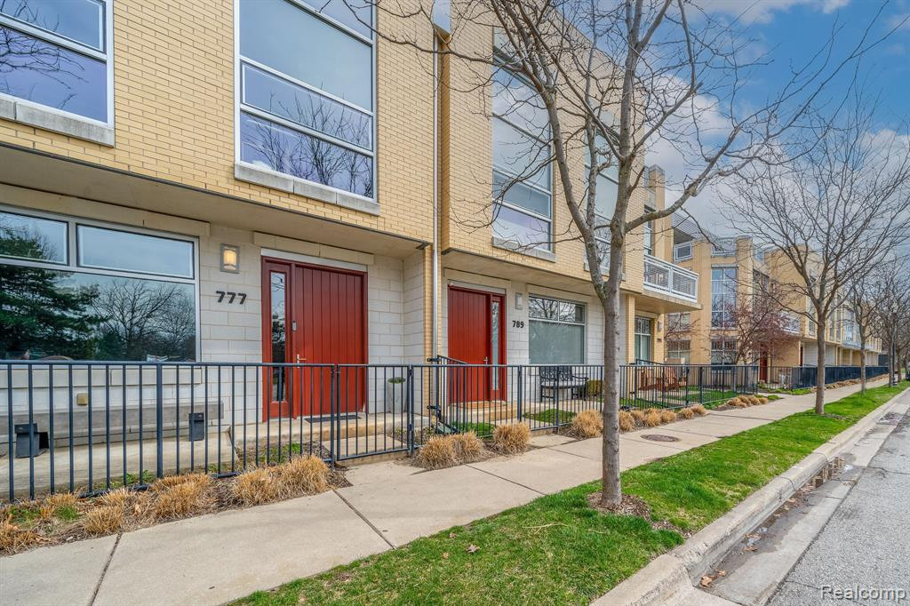 789 E 4th Street, Royal Oak, MI 48067 — Photo 2