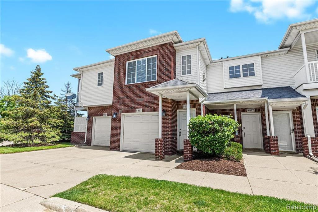 5811 TWIN OAKS Drive, Sterling Heights, MI 48314 — Photo 22