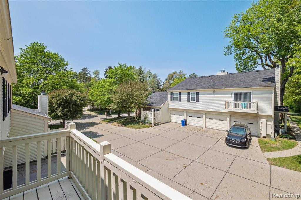 2128 HIDDEN MEADOWS Drive, D, Walled Lake, MI 48390 — Photo 29