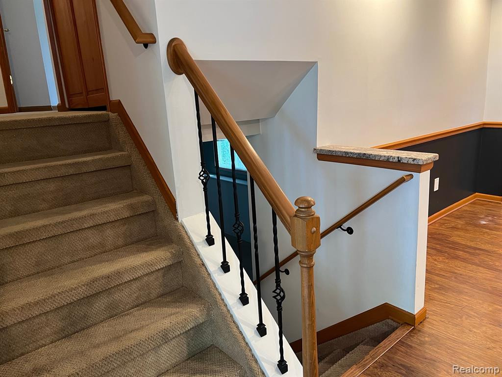 1147 HAMPSHIRE Drive, Canton, MI 48188 — Photo 26