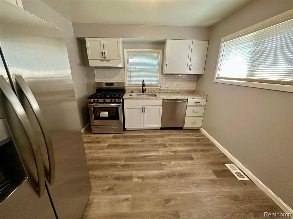 459 HAYES Street, Ypsilanti, MI 48198 — Photo 4