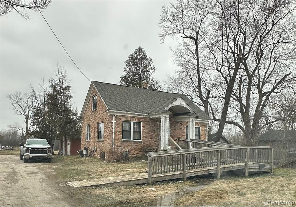 3890 S WASHINGTON Road, Saginaw, MI 48601 — Photo 2