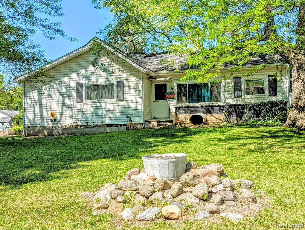 6883 JEFFERSON Road, North Branch, MI 48461 — front exterior