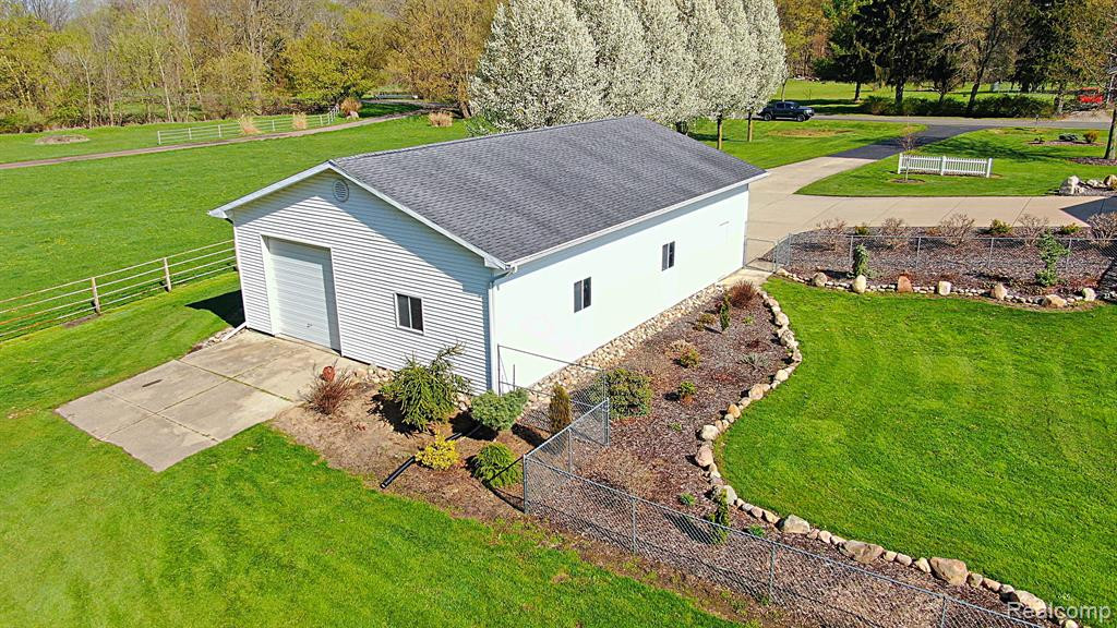 4860 BELL OAK Road, Webberville, MI 48892 — Photo 10