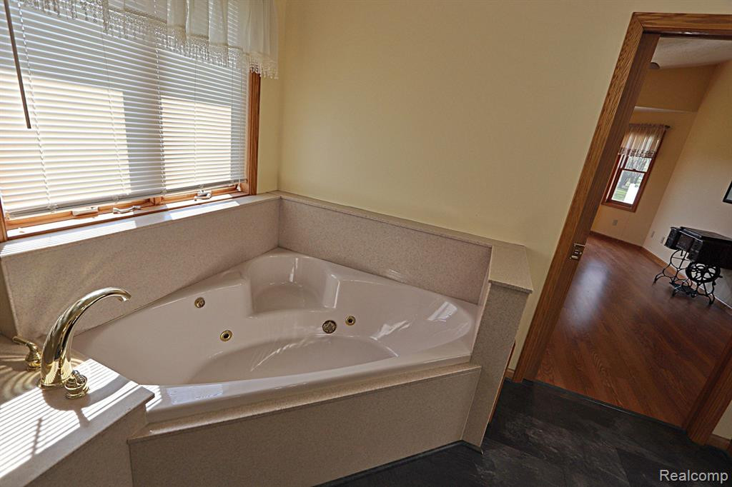 4860 BELL OAK Road, Webberville, MI 48892 — Photo 29