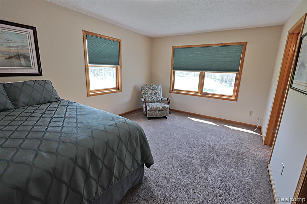 4860 BELL OAK Road, Webberville, MI 48892 — Photo 32