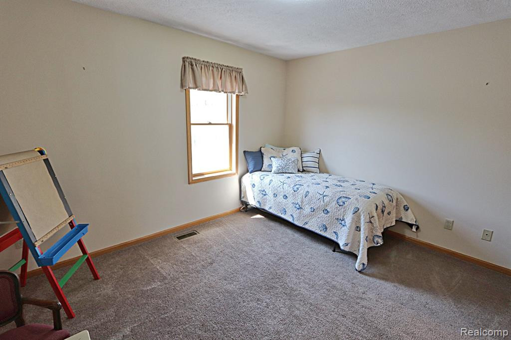 4860 BELL OAK Road, Webberville, MI 48892 — Photo 38