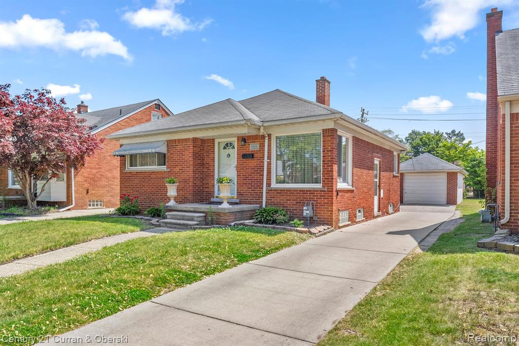 6906 FENTON Street, Dearborn Heights, MI 48127 — front exterior