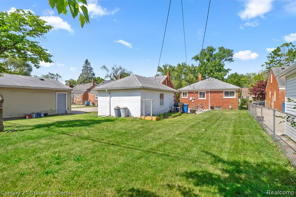 6906 FENTON Street, Dearborn Heights, MI 48127 — Photo 34