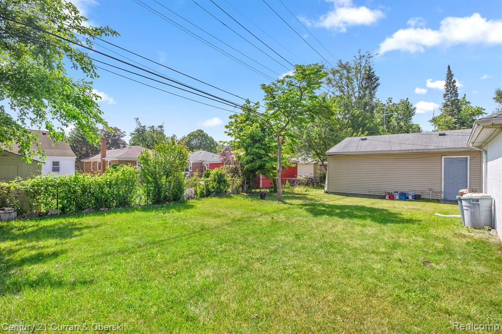 6906 FENTON Street, Dearborn Heights, MI 48127 — Photo 35