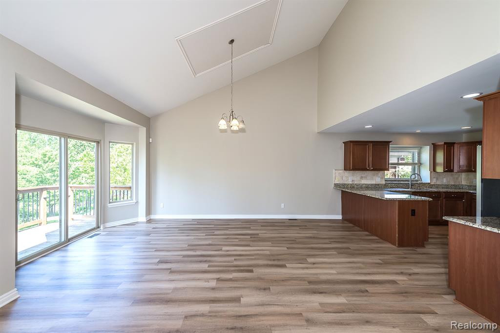 54110 West Court, South Lyon, MI 48178 — Photo 13