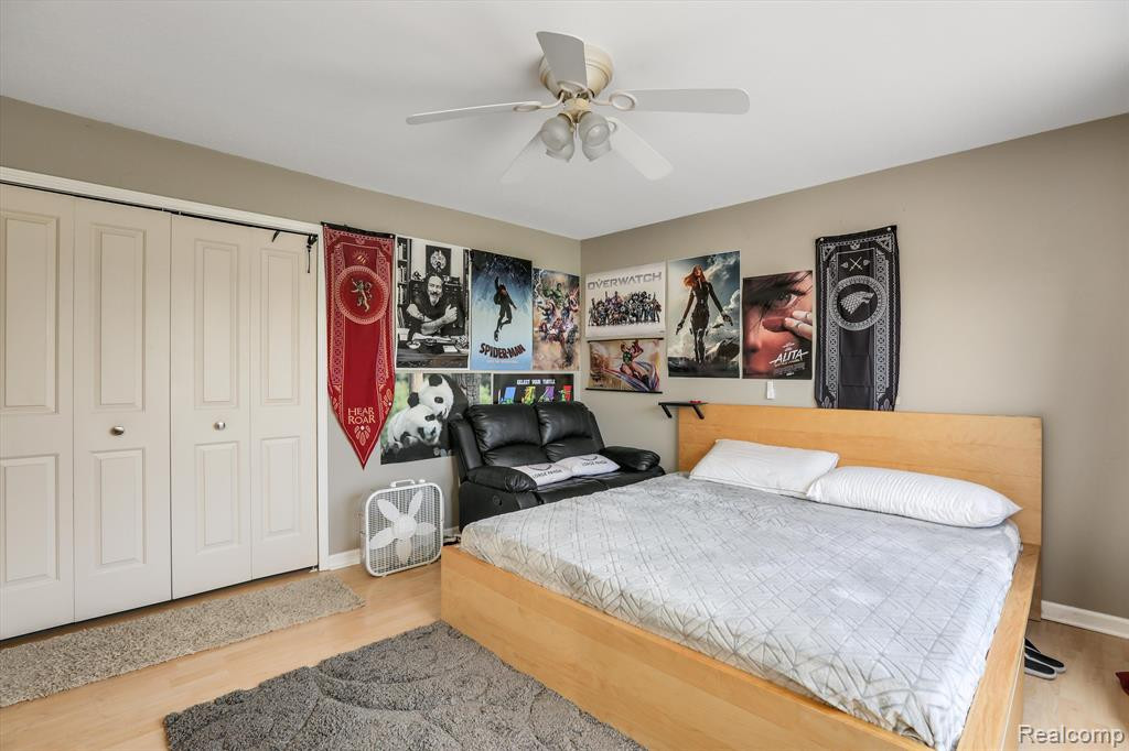 3881 BERKELEY Avenue, Canton, MI 48188 — Photo 13