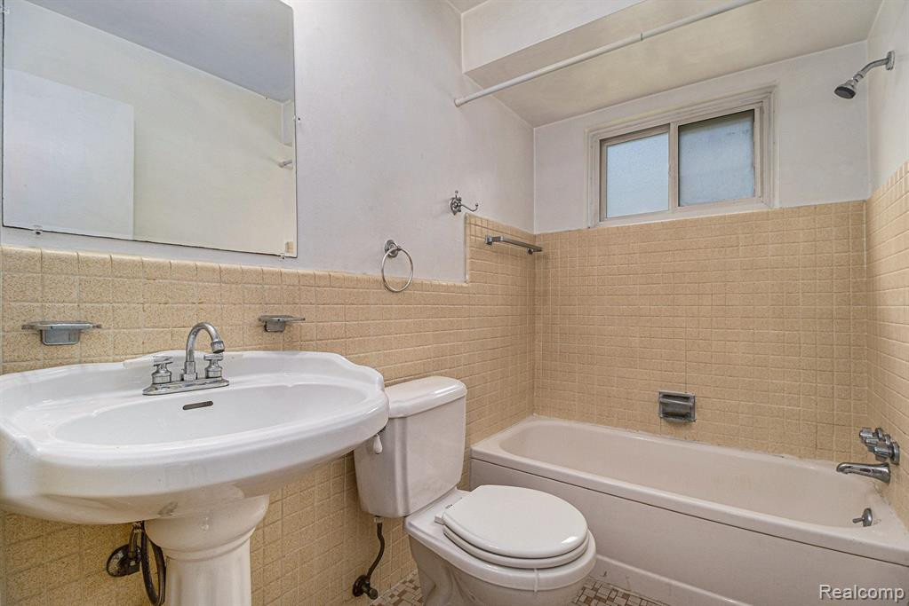 4910 BRIARWOOD Avenue, A2, Royal Oak, MI 48073 — Photo 18