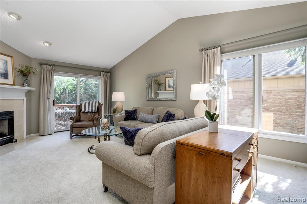 21635 RIVER RIDGE Trail, Farmington Hills, MI 48335 — Photo 14