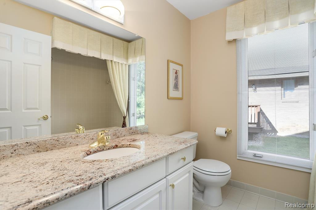 21635 RIVER RIDGE Trail, Farmington Hills, MI 48335 — Photo 23
