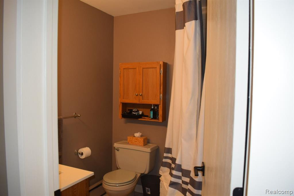 8459 HURON RIVER Drive, Dexter, MI 48130 — Photo 19