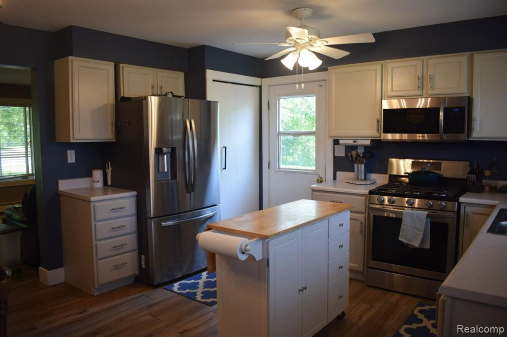 8459 HURON RIVER Drive, Dexter, MI 48130 — Photo 21