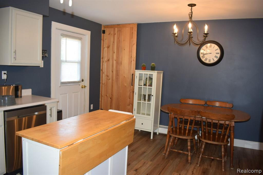 8459 HURON RIVER Drive, Dexter, MI 48130 — Photo 23