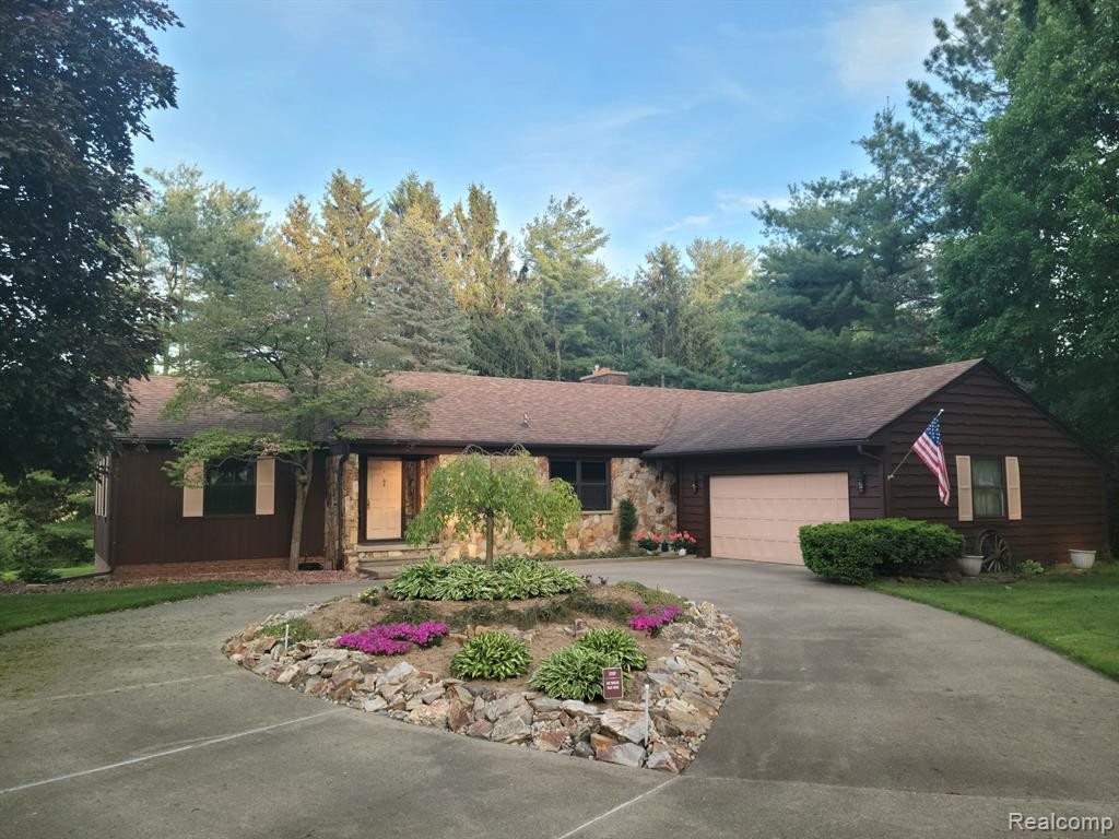 5597 PINE VIEW Drive, Ypsilanti, MI 48197 — front exterior