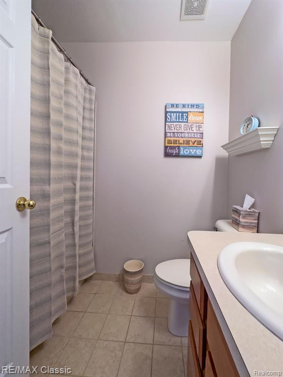 30201 CHANTEL Drive, Commerce Twp, MI 48390 — Photo 24