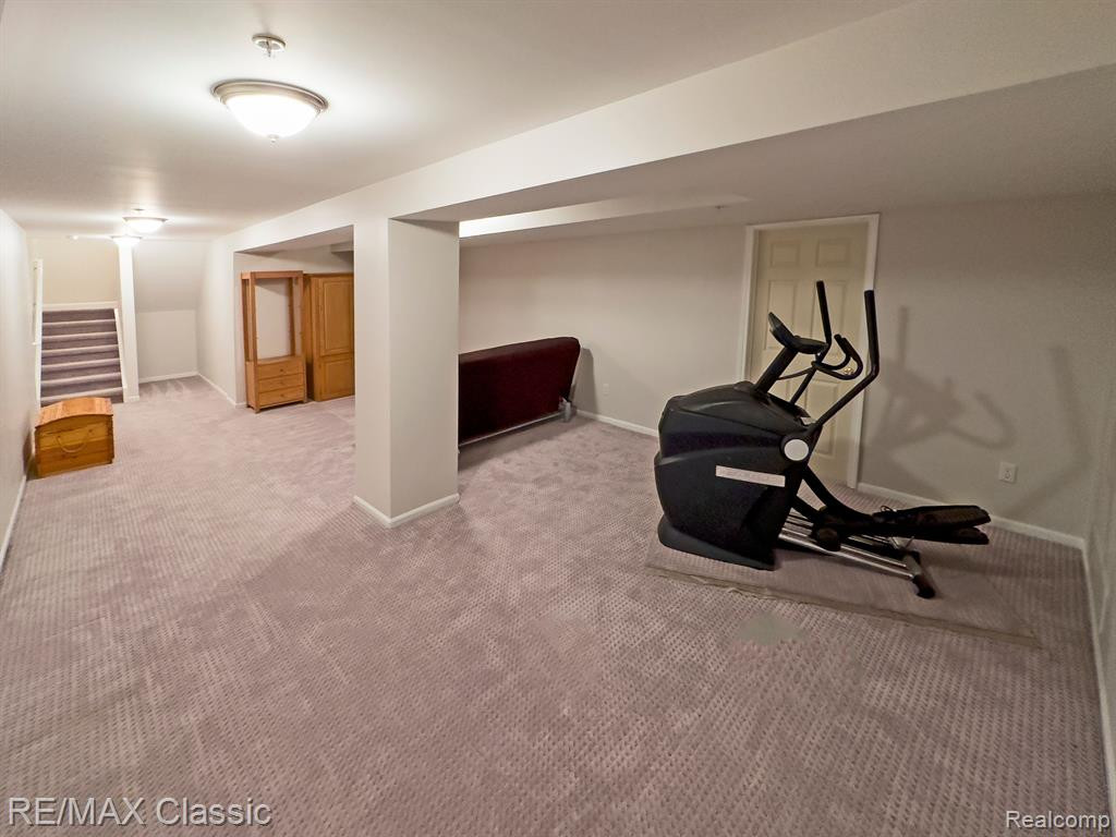 30201 CHANTEL Drive, Commerce Twp, MI 48390 — Photo 28