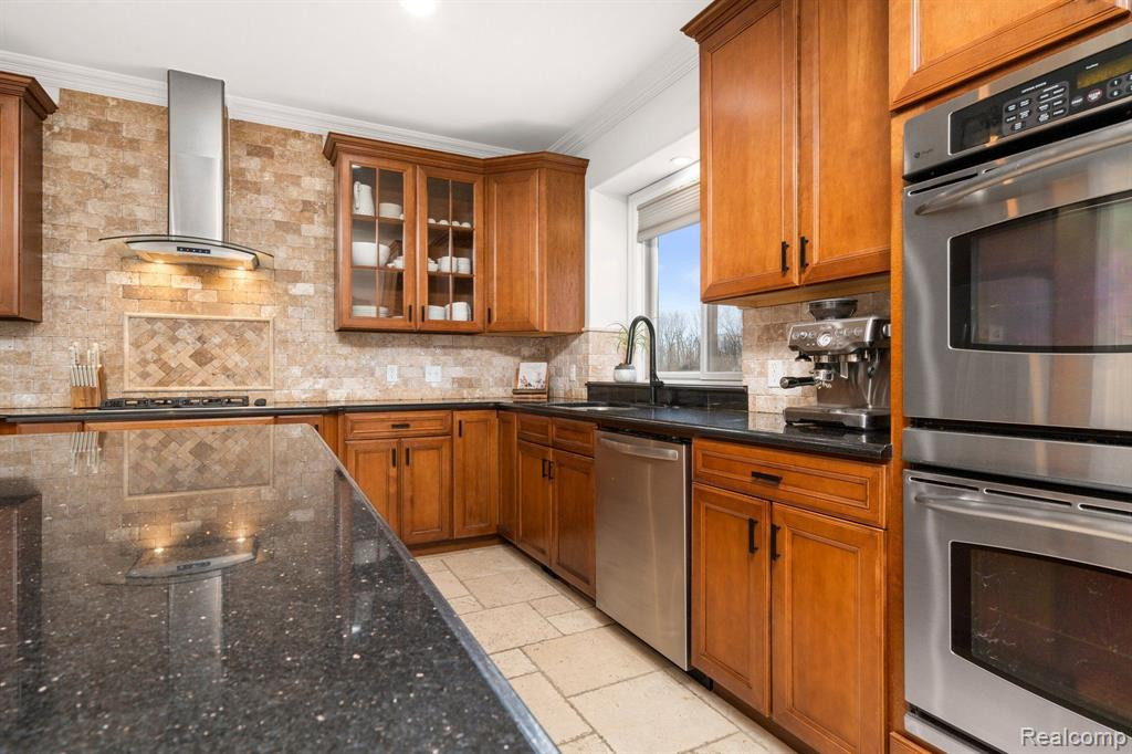 8410 Jack Pine Court, Ypsilanti, MI 48197 — Photo 4