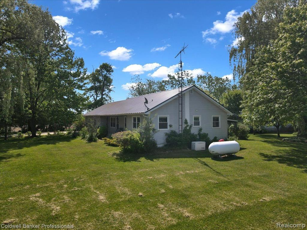 7990 DEANVILLE Road, Brown, MI 48416 — Photo 2