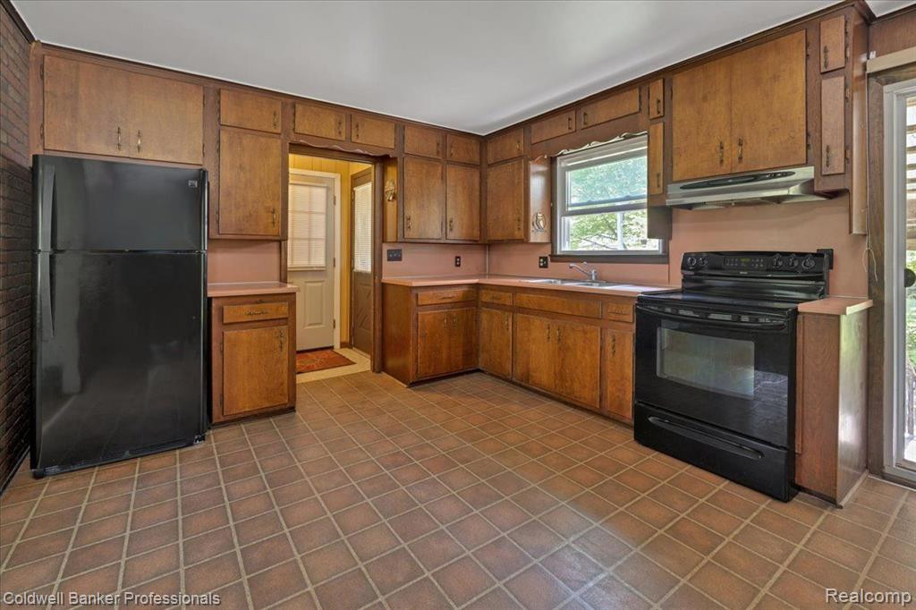 7990 DEANVILLE Road, Brown, MI 48416 — Photo 23