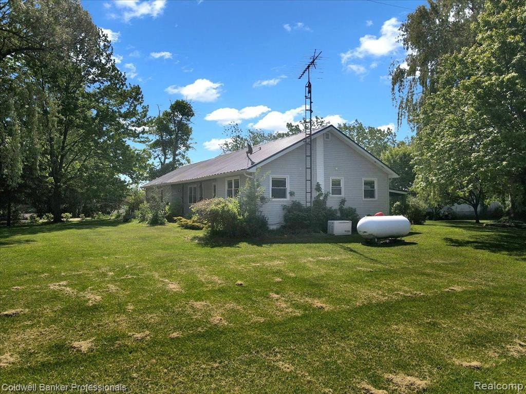 7990 DEANVILLE Road, Brown, MI 48416 — Photo 37
