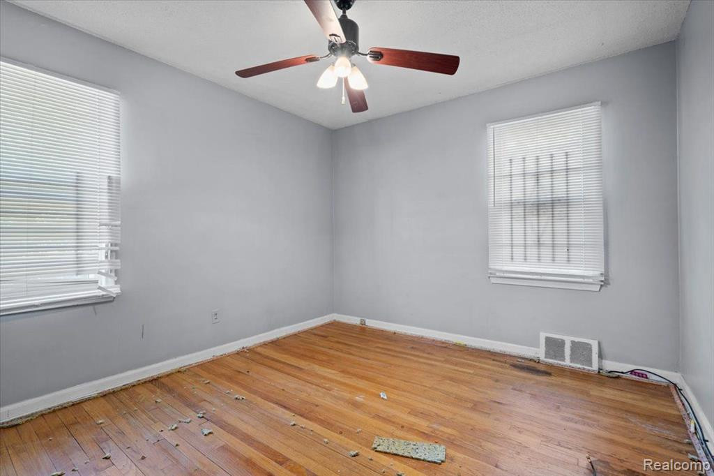 7419 CLAYBURN Street, Detroit, MI 48228 — Photo 11