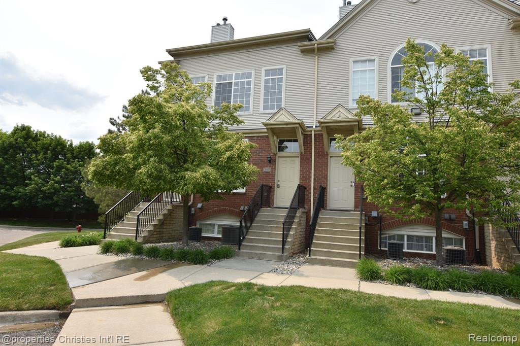30687 ARDMORE, Novi, MI 48377 — Photo 2