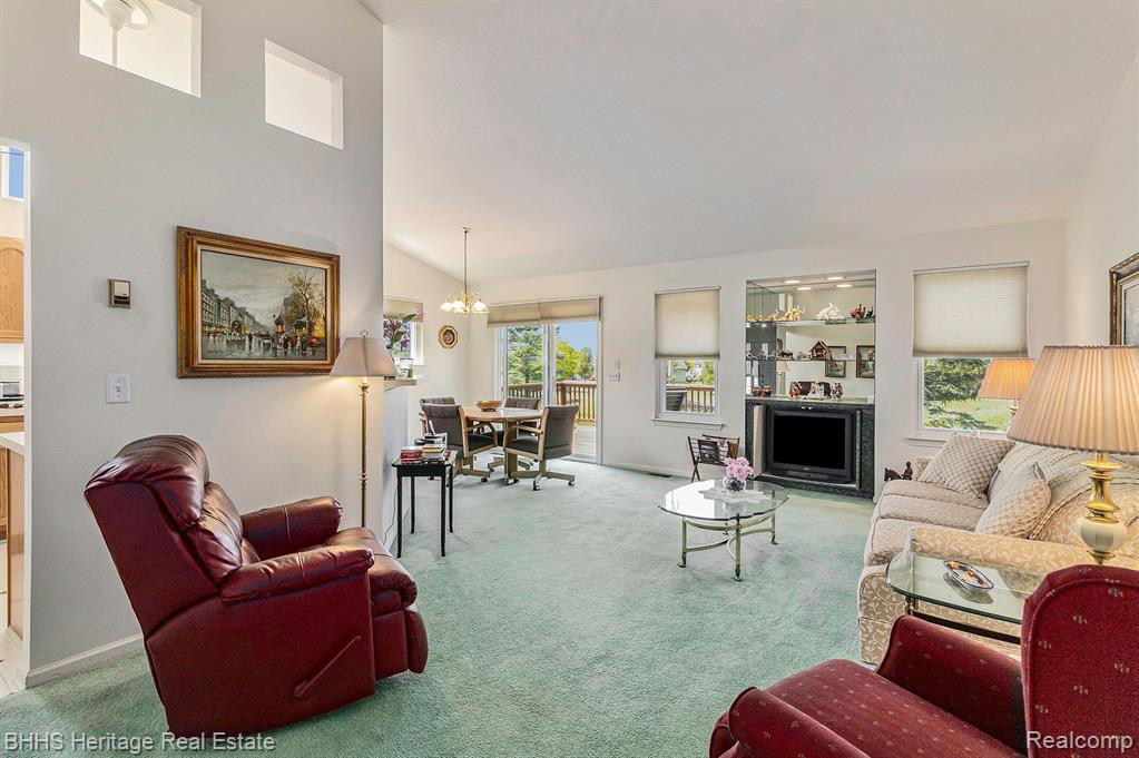 498 LILLY VIEW Court, Howell, MI 48843 — Photo 4