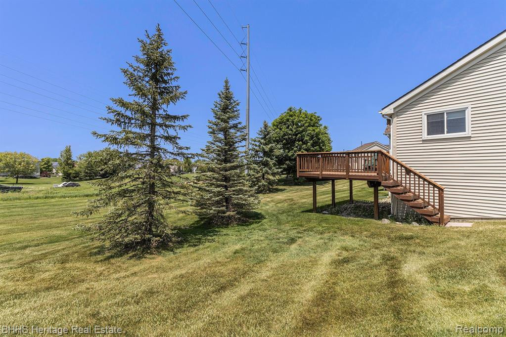 498 LILLY VIEW Court, Howell, MI 48843 — Photo 18