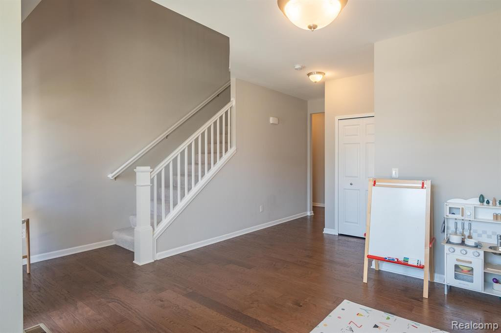 4711 PAULINA Drive, Ypsilanti, MI 48197 — Photo 8