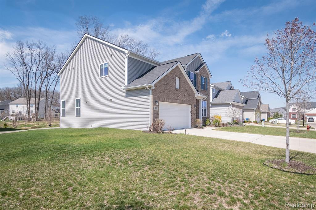 4711 PAULINA Drive, Ypsilanti, MI 48197 — Photo 39