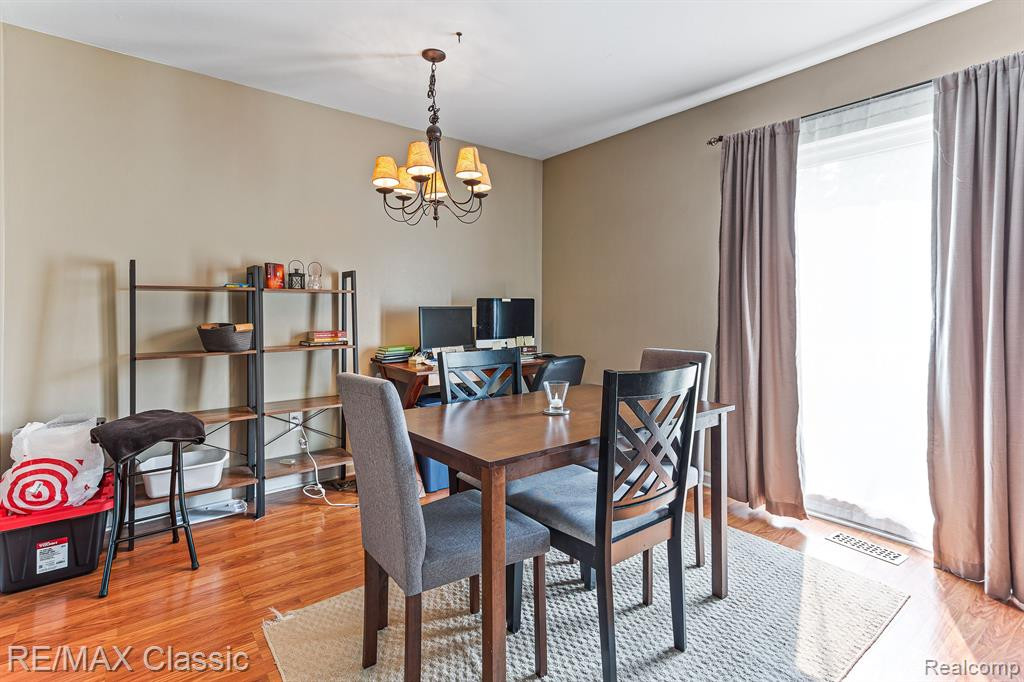 2059 W FRANKLIN Drive, Canton, MI 48187 — Photo 6