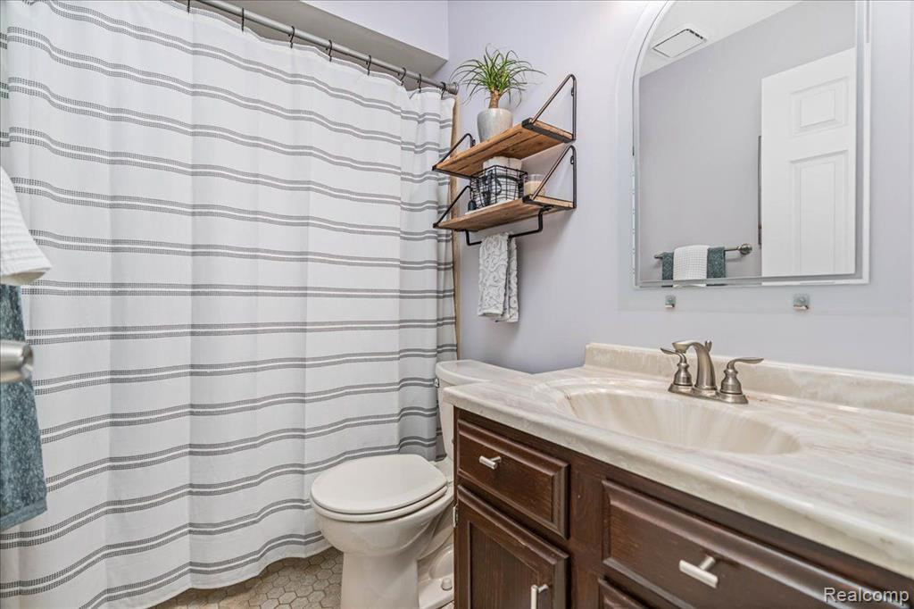 906 RIDGE, 124, Brighton, MI 48116 — Photo 9