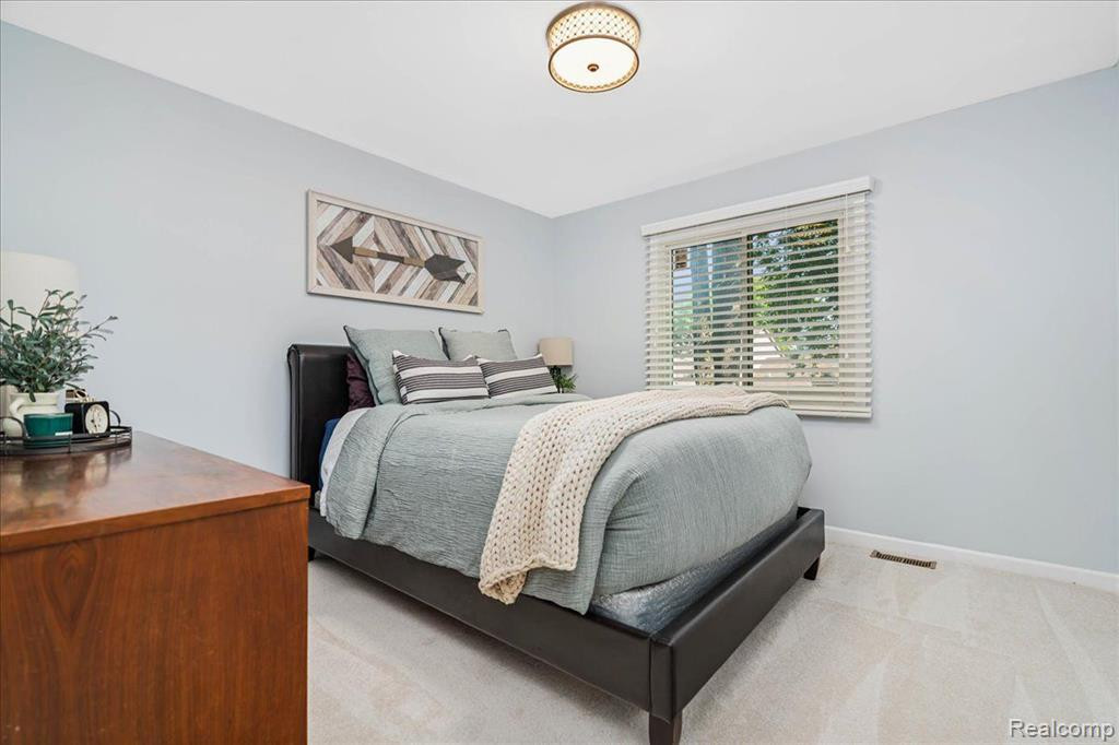 906 RIDGE, 124, Brighton, MI 48116 — Photo 14
