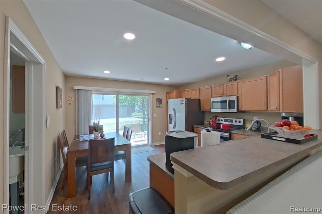 28323 CARLTON WAY Drive, 34, Novi, MI 48377 — Photo 9