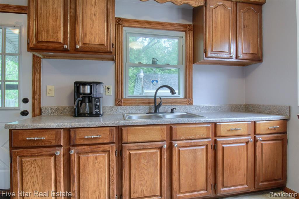 43 OHIO Street, Ypsilanti, MI 48198 — Photo 8