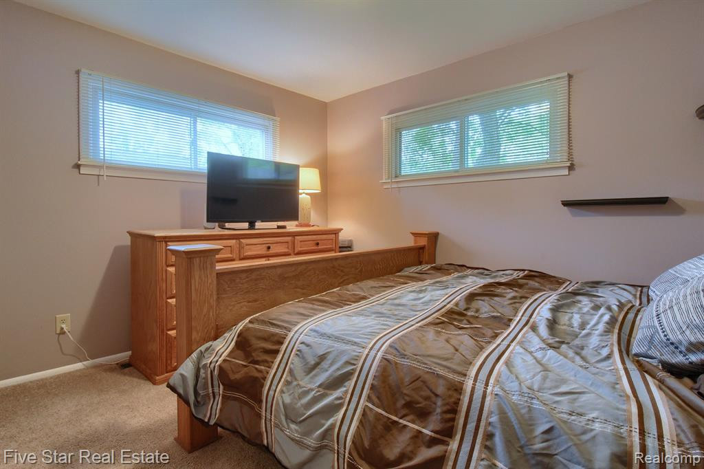 43 OHIO Street, Ypsilanti, MI 48198 — Photo 11