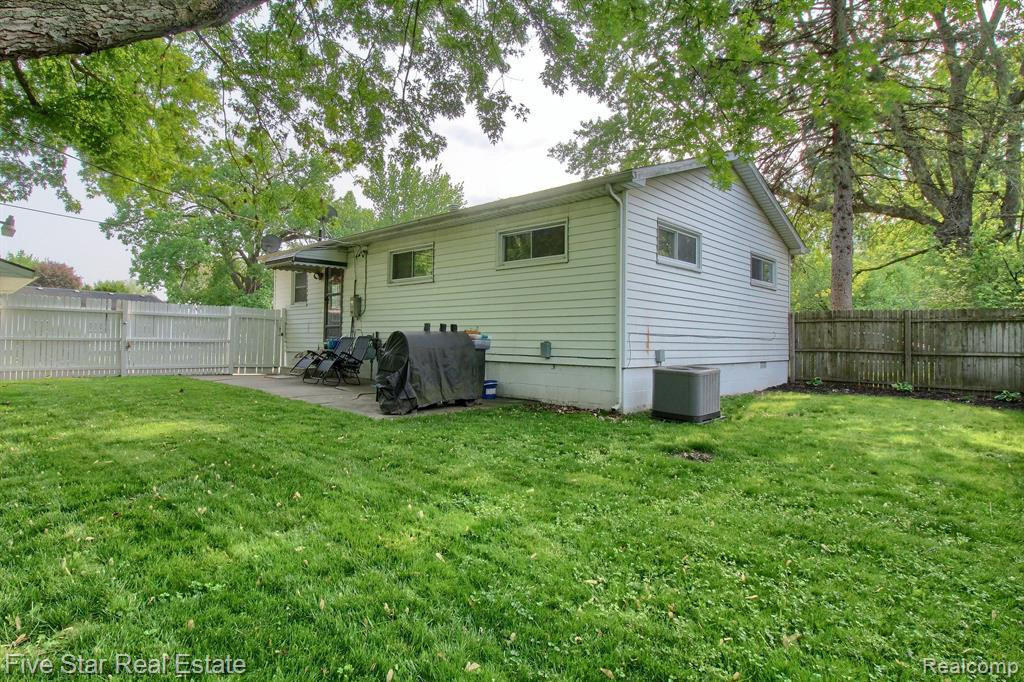 43 OHIO Street, Ypsilanti, MI 48198 — Photo 19