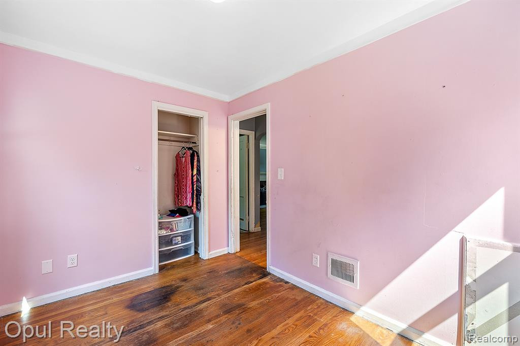953 NEW YORK Avenue, Lincoln Park, MI 48146 — Photo 12