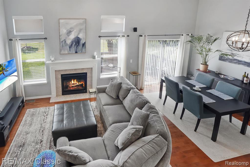 1045 PADDOCK Drive, South Lyon, MI 48178 — Photo 11