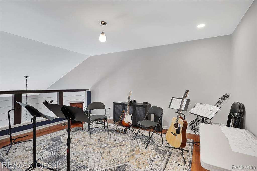 1045 PADDOCK Drive, South Lyon, MI 48178 — Photo 19
