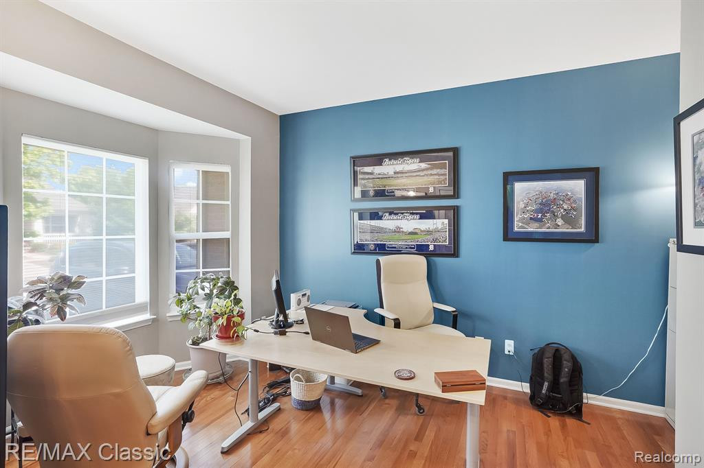 1045 PADDOCK Drive, South Lyon, MI 48178 — Photo 27