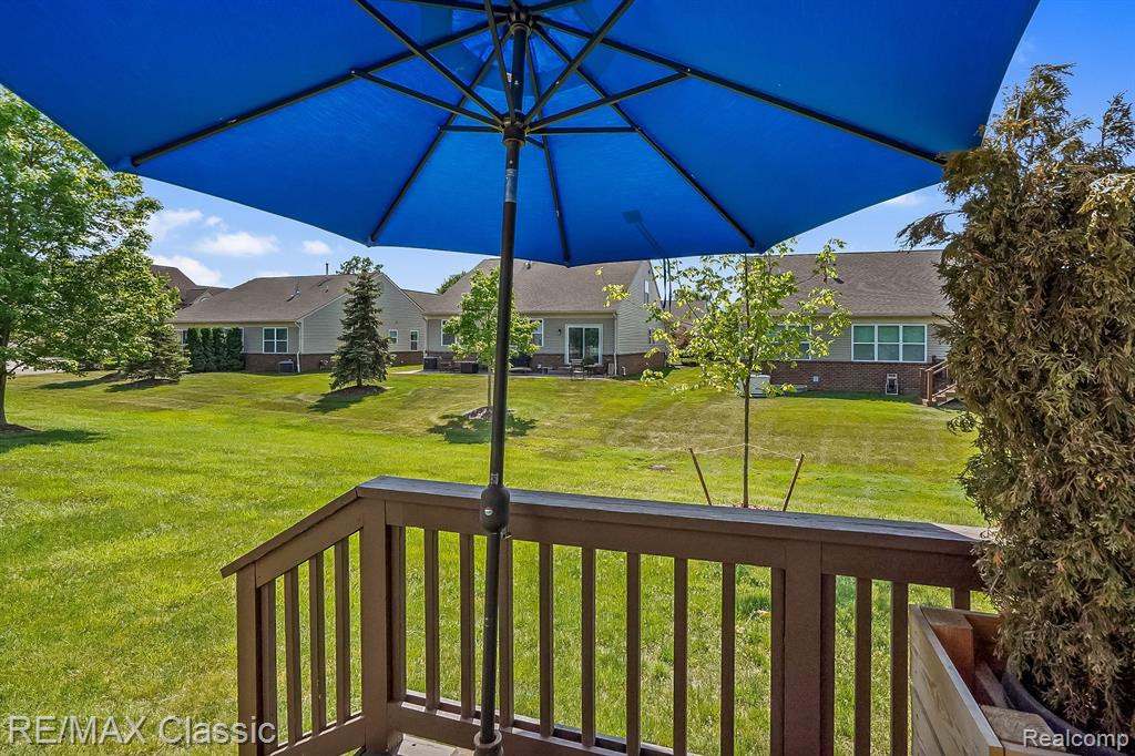 1045 PADDOCK Drive, South Lyon, MI 48178 — Photo 40